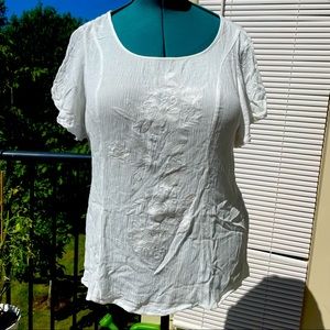 Torrid Size 0 WHITE EMBROIDERED GAUZE BLOUSE Flutter Sleeve
